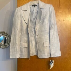 new. Size 4 Ann Klein light blue blazer